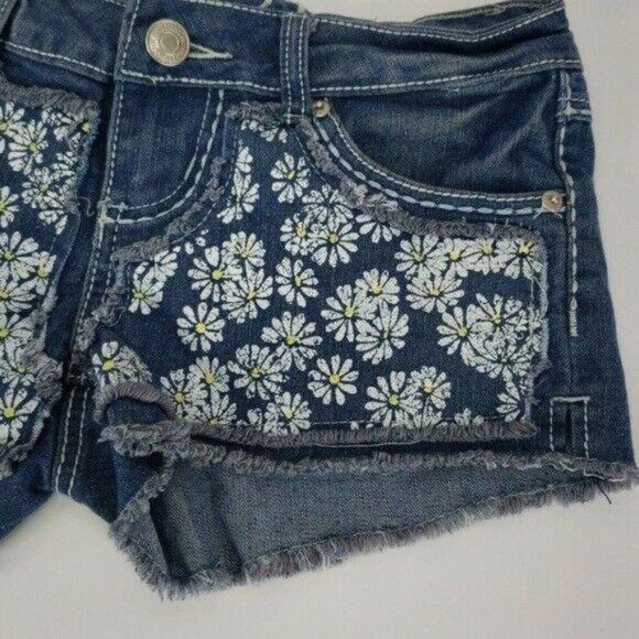 Rue21 Junior's Daisy Dukes Cut Off Distressed Jean Shorts Size 1/2 - Picture 4 of 12